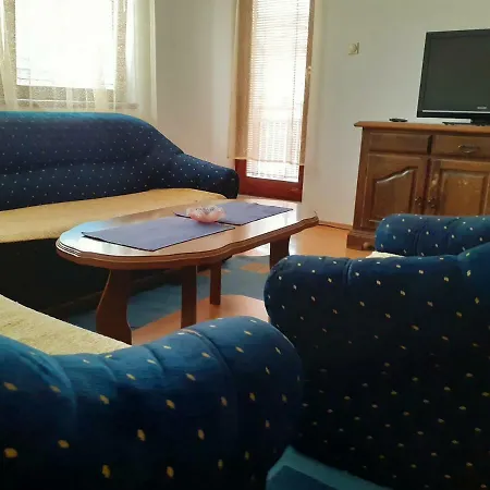 Apartman Domazet بال