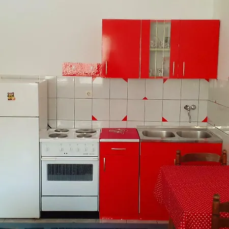 Apartman Domazet شقة *